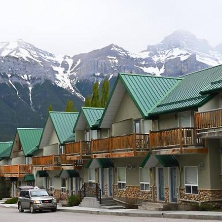 Mountain Surrounded Lodge In Harvie Height แคนมอร์ ภายนอก รูปภาพ